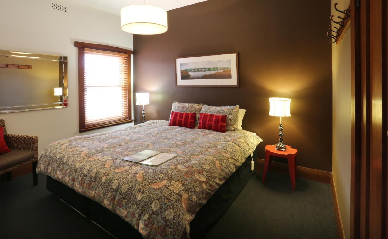 Kermandie Hotel Port Huon Bagian luar foto